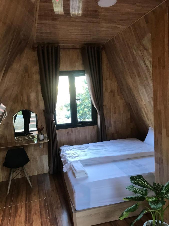 Homestay Khu Vuon Hoang Gia Dalat Exterior foto