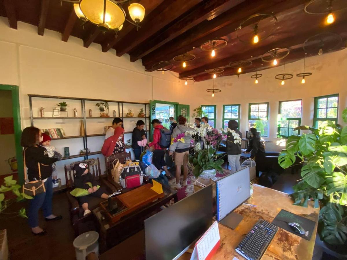 Homestay Khu Vuon Hoang Gia Dalat Exterior foto