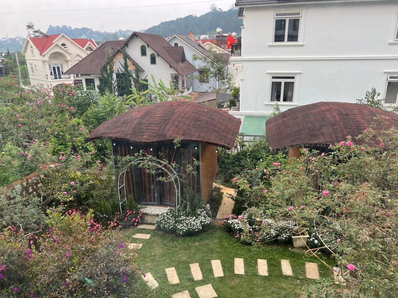 Homestay Khu Vuon Hoang Gia Dalat Exterior foto